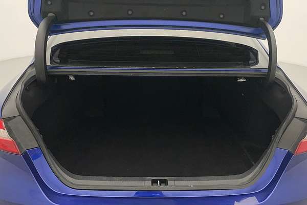 2020 Toyota Camry Ascent Sport AXVH71R