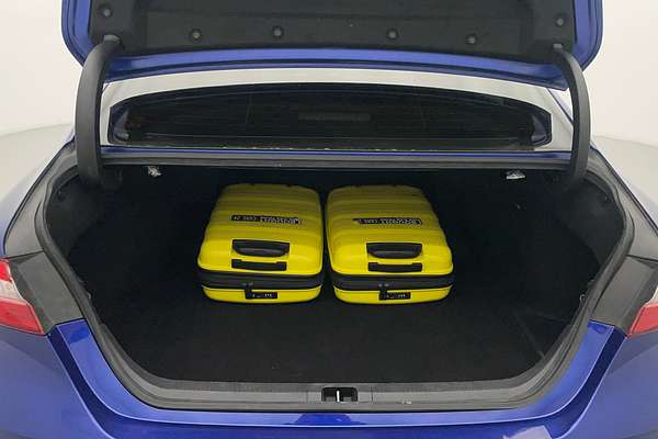 2020 Toyota Camry Ascent Sport AXVH71R