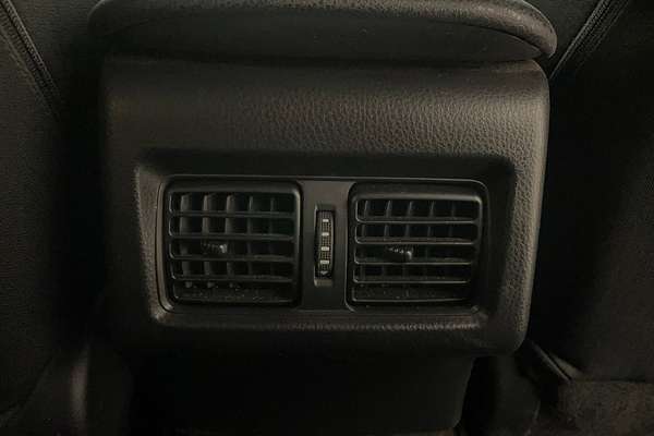 2020 Toyota Camry Ascent Sport AXVH71R