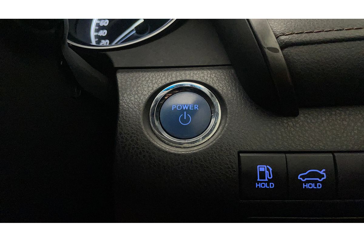 2020 Toyota Camry Ascent Sport AXVH71R