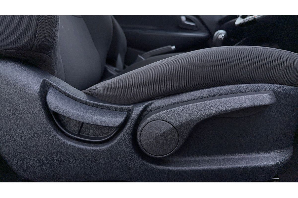 2015 Kia Rio S UB