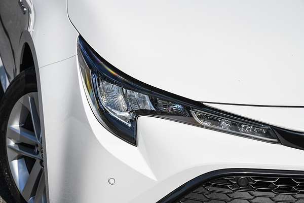 2022 Toyota Corolla SX Hybrid ZWE211R