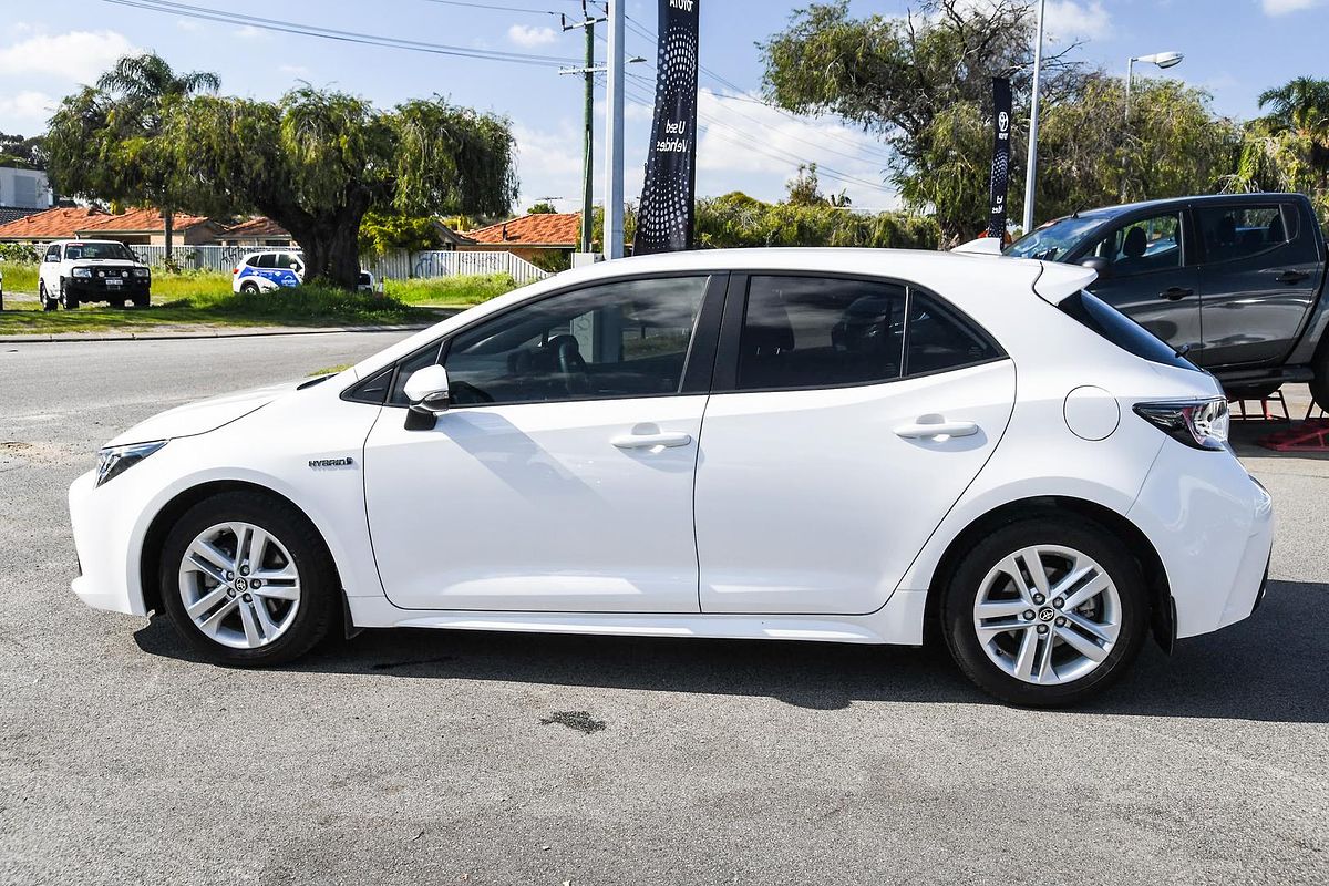 2022 Toyota Corolla SX Hybrid ZWE211R