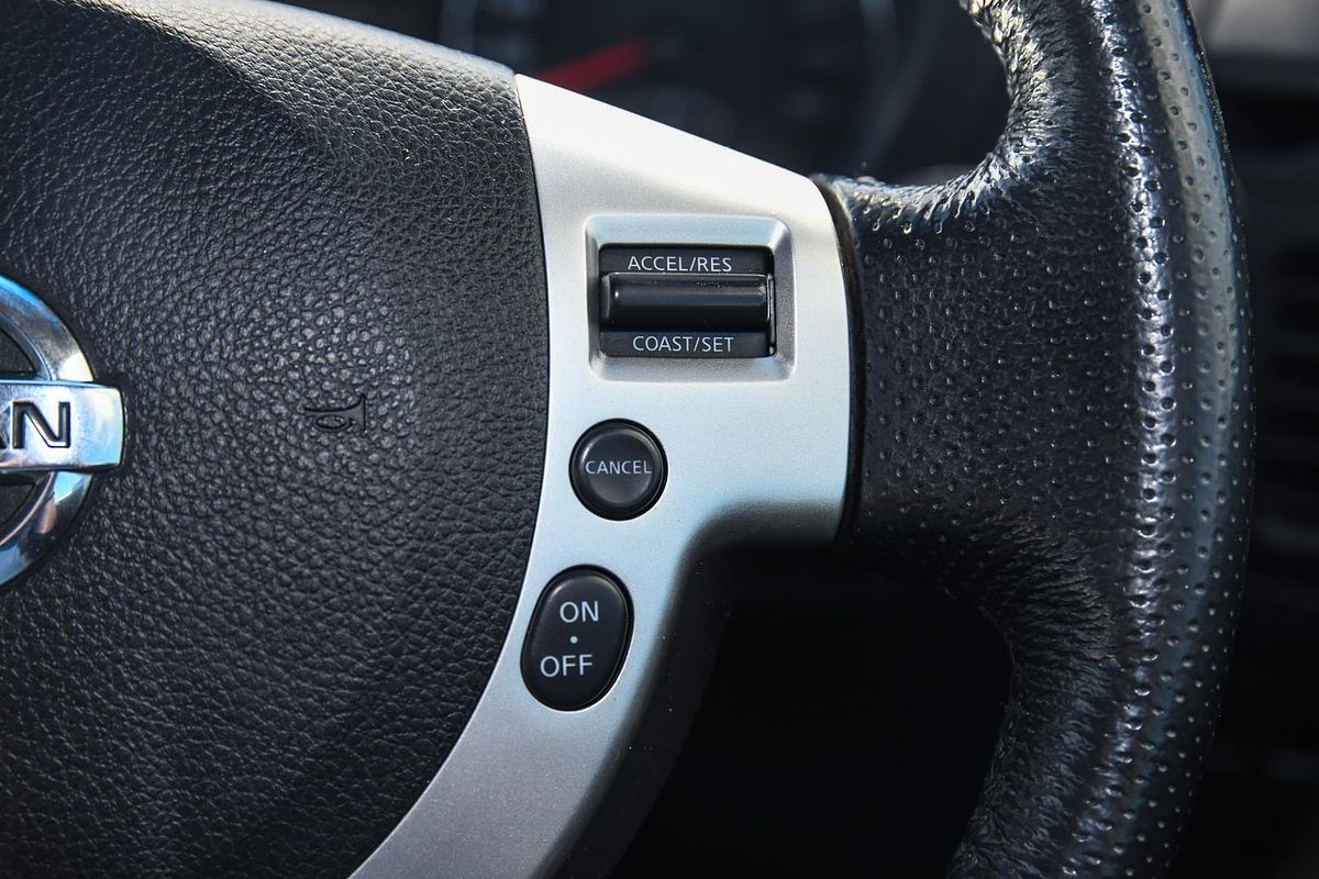 2012 Nissan X-TRAIL ST T31