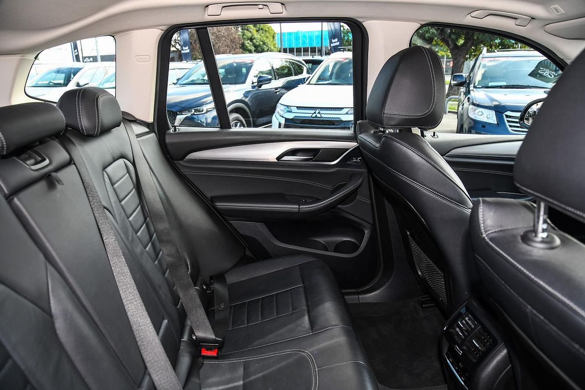 2018 BMW X3 sDrive20i G01