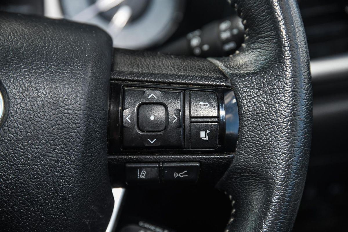 2020 Toyota Hilux SR5 GUN126R 4X4