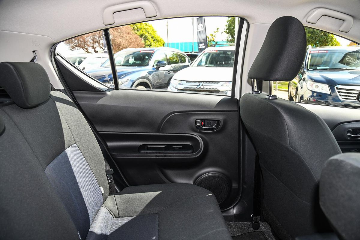 2018 Toyota Prius C NHP10R