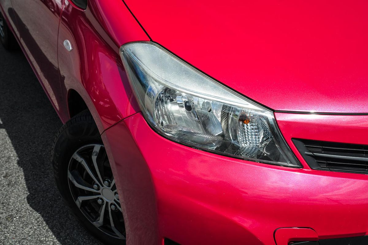 2011 Toyota Yaris YR NCP90R
