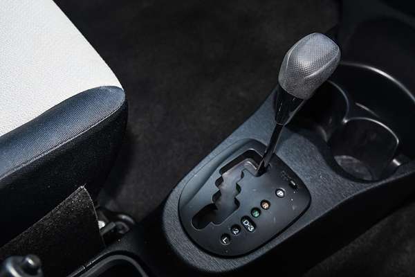 2011 Toyota Yaris YR NCP90R