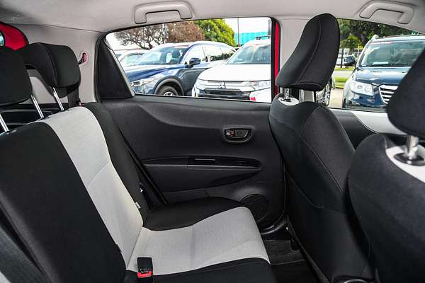 2011 Toyota Yaris YR NCP90R