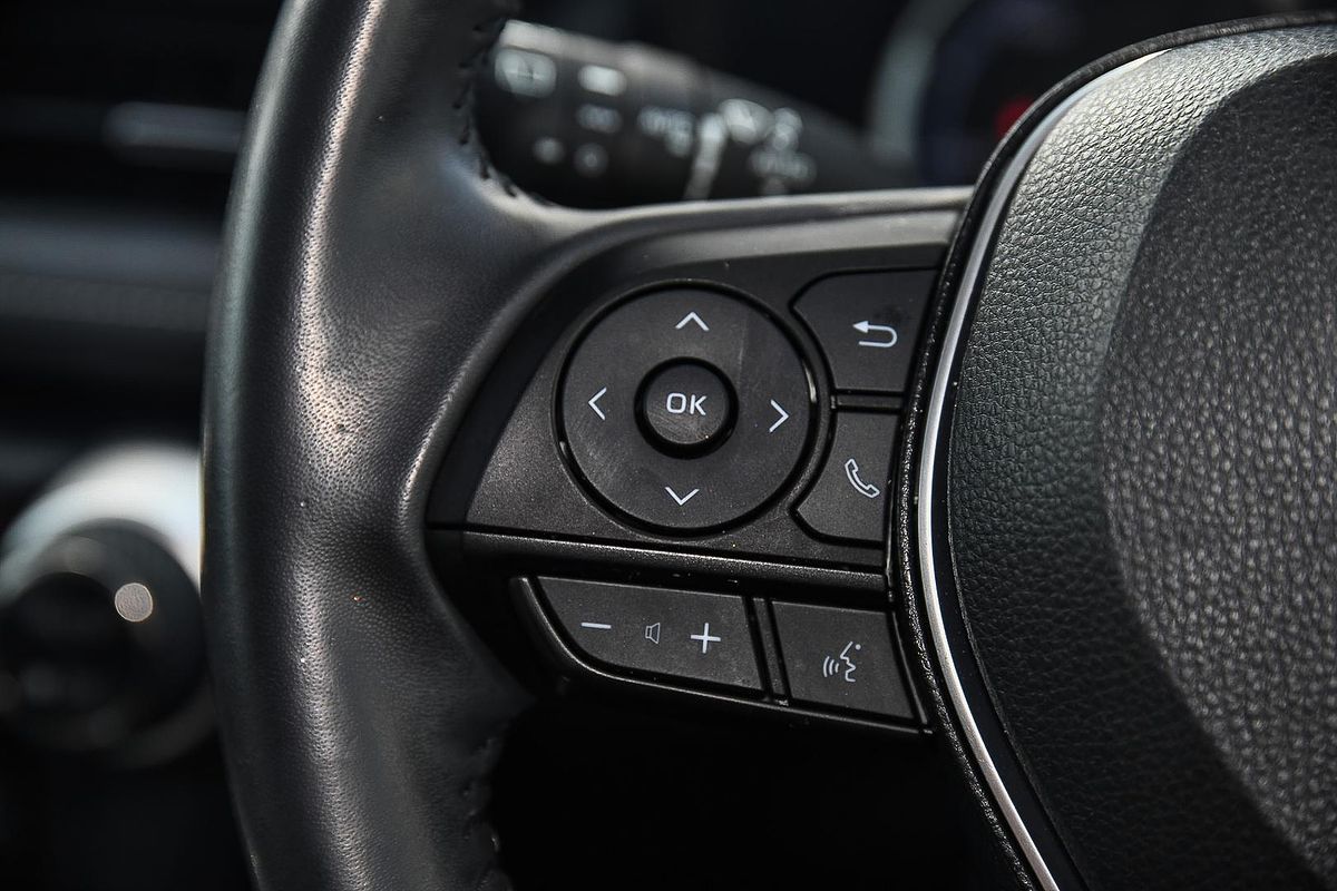 2020 Toyota RAV4 Cruiser AXAH54R