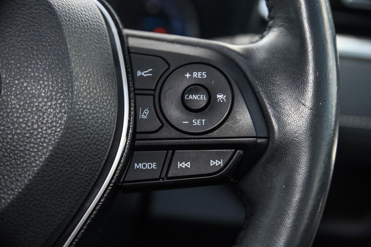 2020 Toyota RAV4 Cruiser AXAH54R