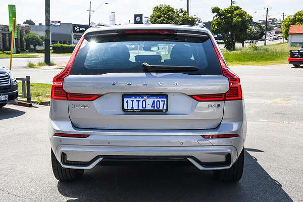 2021 Volvo XC60 B6 R-Design