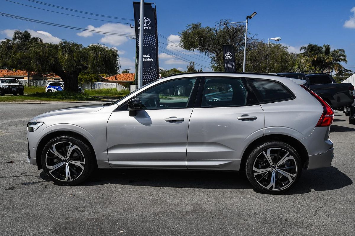 2021 Volvo XC60 B6 R-Design
