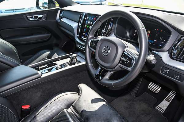 2021 Volvo XC60 B6 R-Design