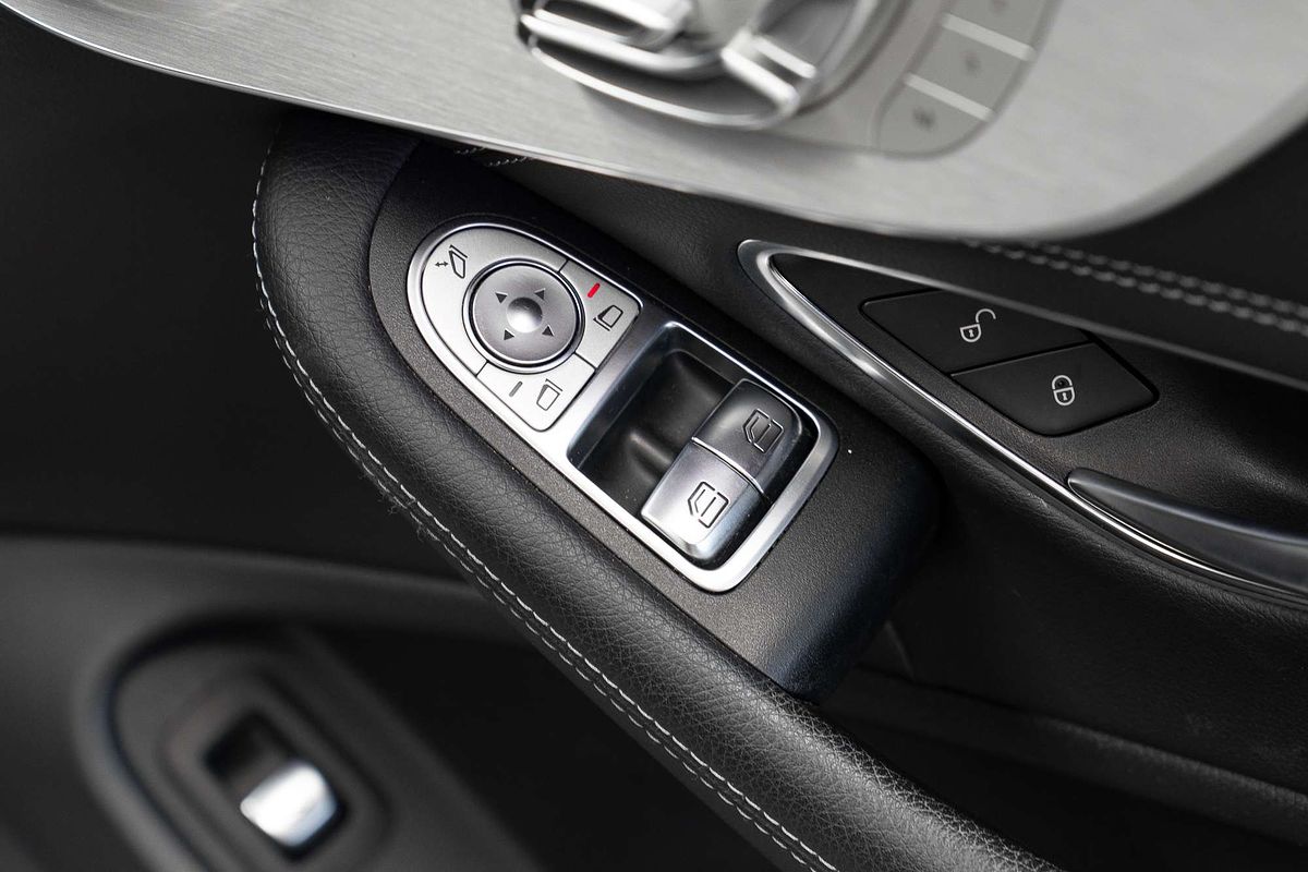 2019 Mercedes-Benz C-Class C200 C205