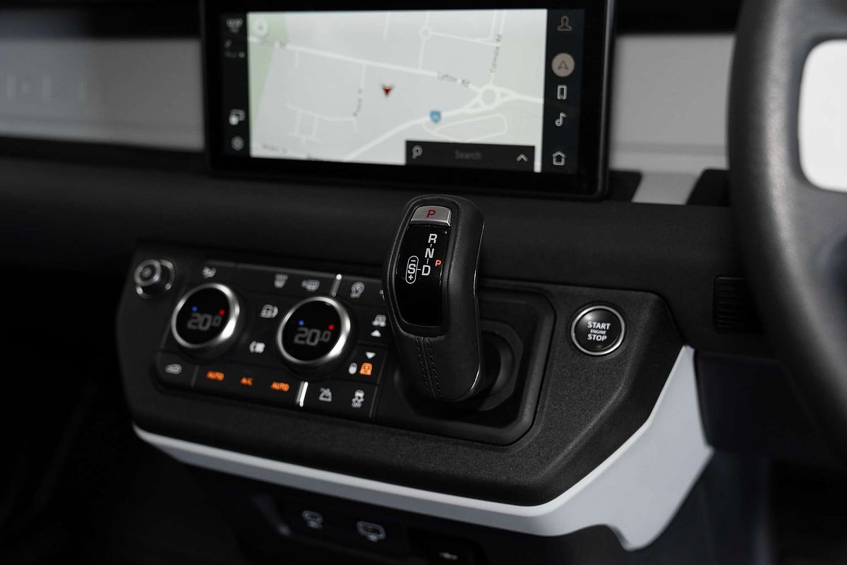 2023 Land Rover Defender 110 P300 L663