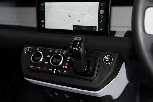 2023 Land Rover Defender 110 P300 L663