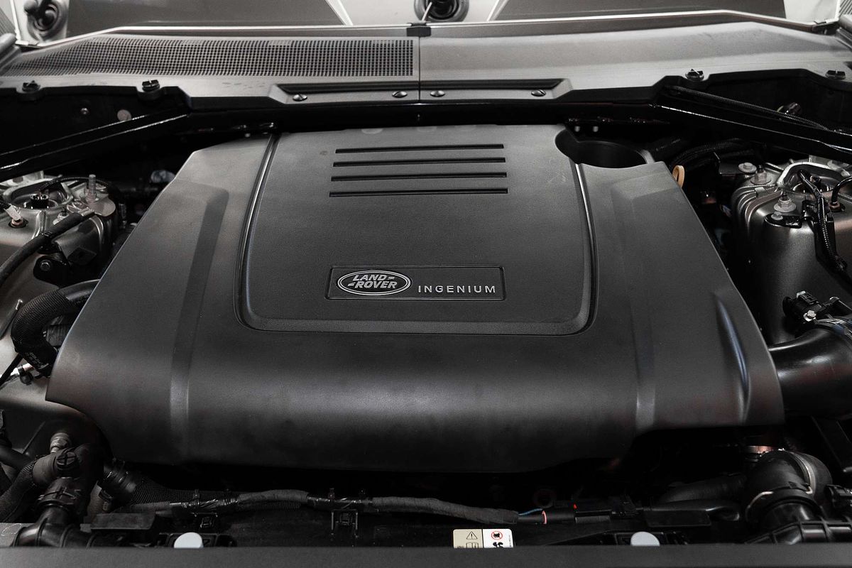 2023 Land Rover Defender 110 P300 L663