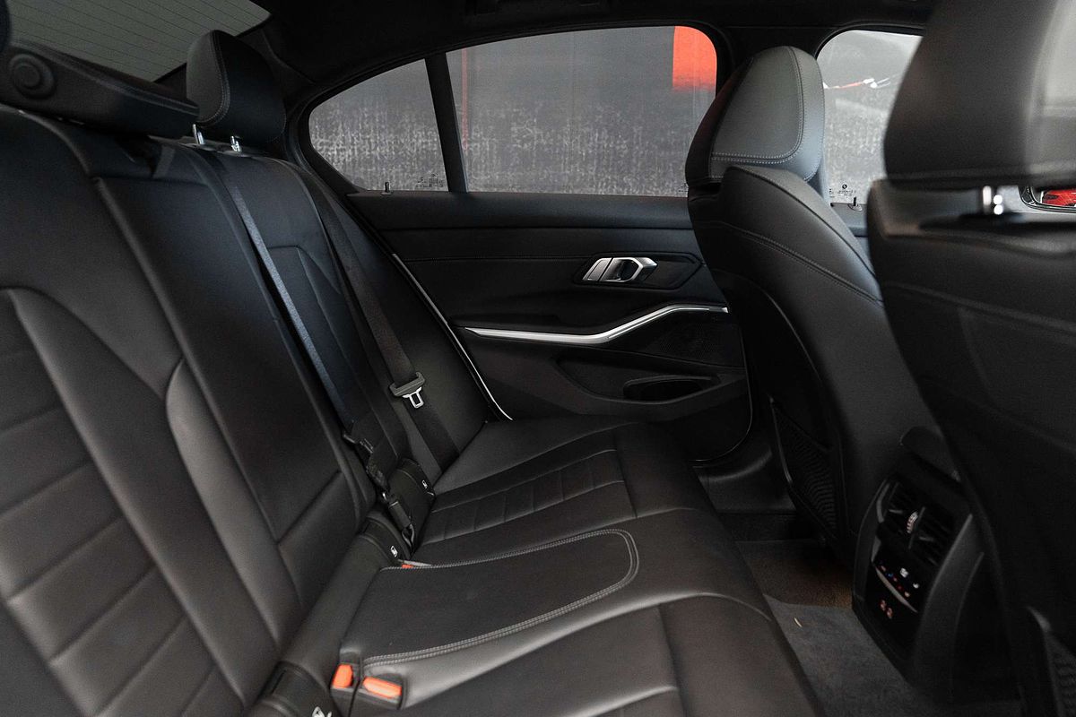 2022 BMW 3 Series 330i M Sport G20