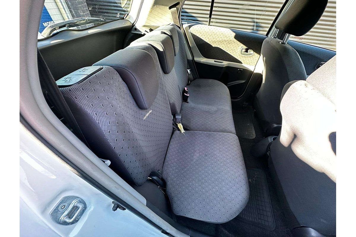 2010 Toyota Yaris YR NCP90R