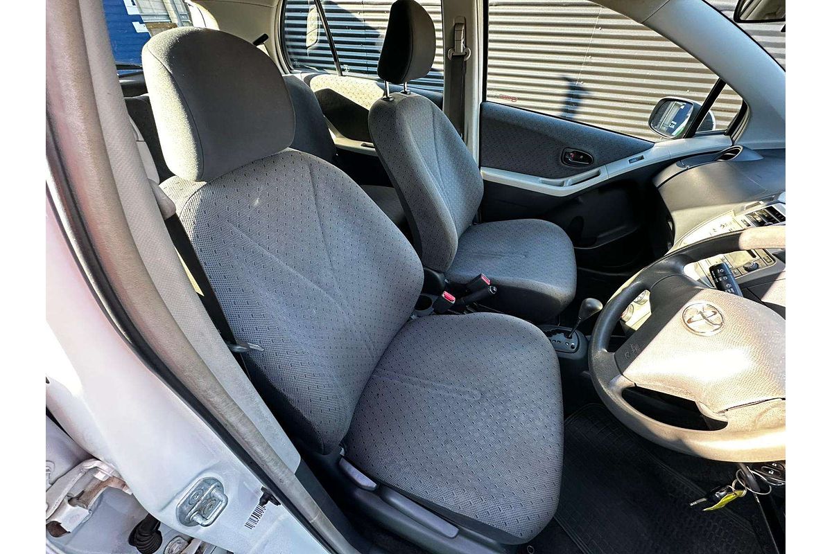 2010 Toyota Yaris YR NCP90R