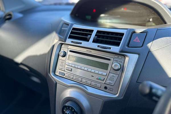 2010 Toyota Yaris YR NCP90R