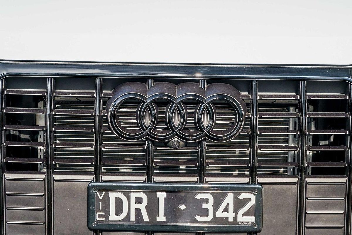 2025 Audi Q3 35 TFSI S line edition F3