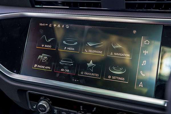 2025 Audi Q3 35 TFSI S line edition F3