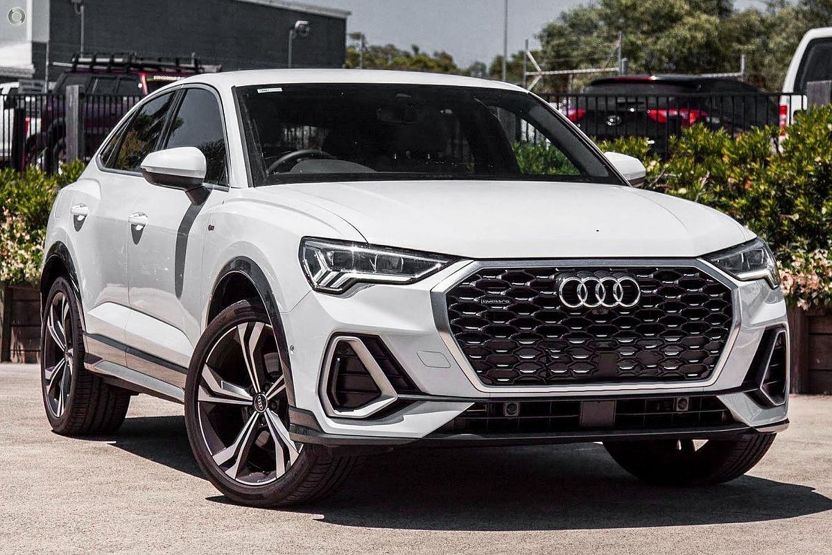 2025 Audi Q3 40 TFSI S line F3