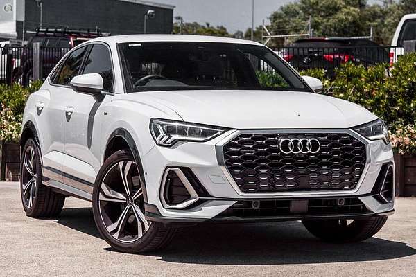 2025 Audi Q3 40 TFSI S line F3