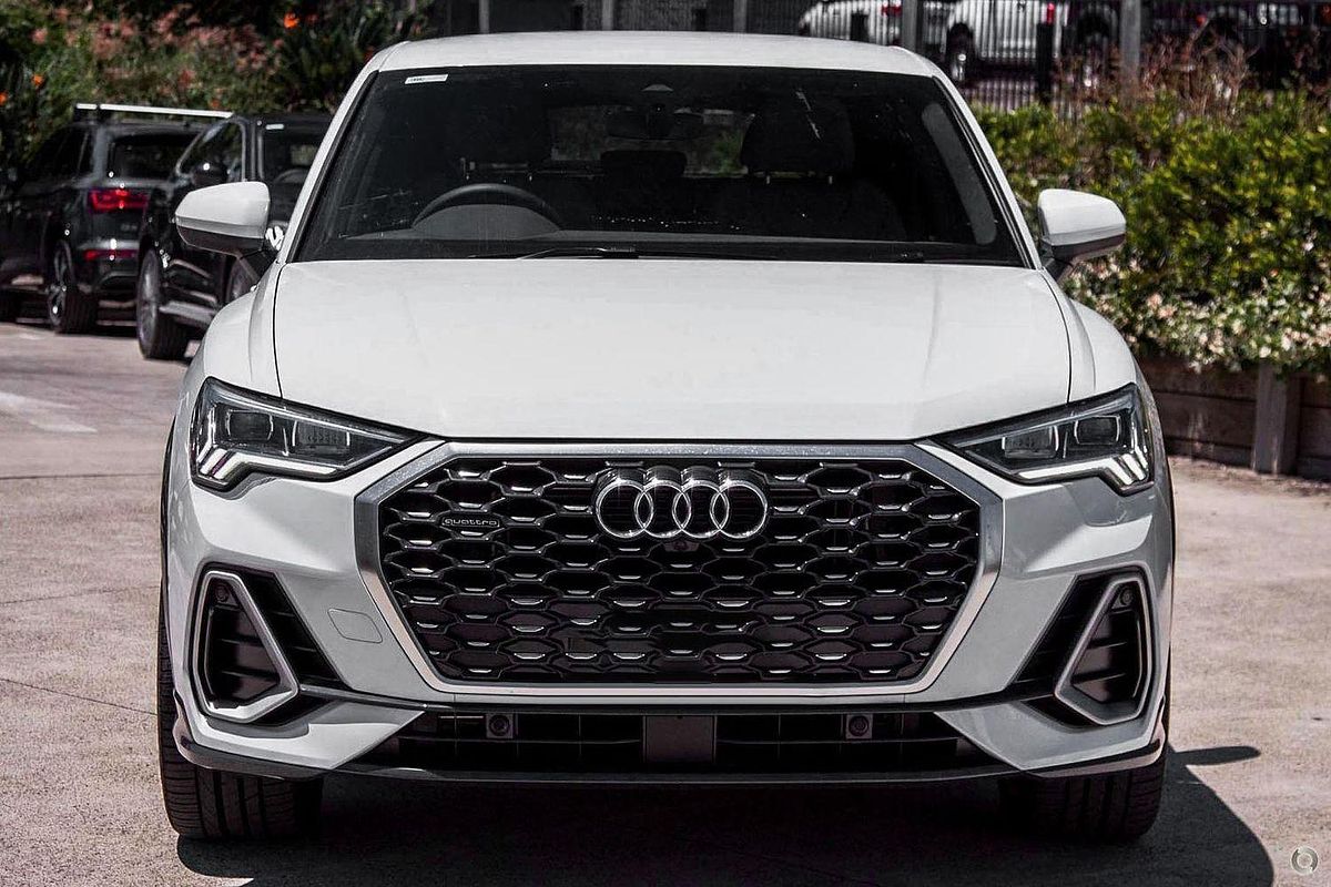 2025 Audi Q3 40 TFSI S line F3