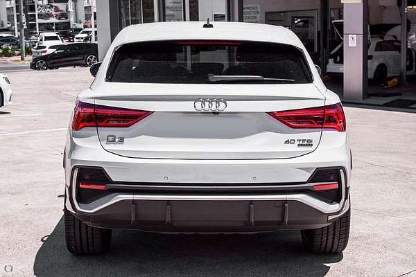2025 Audi Q3 40 TFSI S line F3
