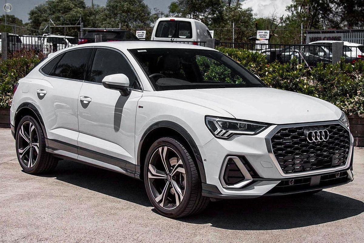2025 Audi Q3 40 TFSI S line F3