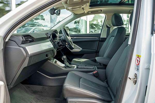 2025 Audi Q3 35 TFSI S line edition F3