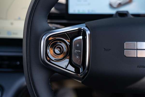 2025 Geely Starray EM-i Complete P145