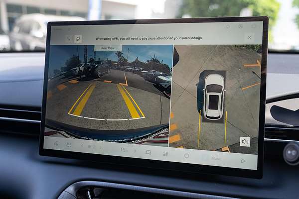 2025 Geely Starray EM-i Complete P145