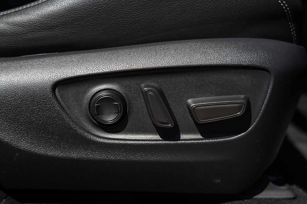 2020 Toyota RAV4 Cruiser MXAA52R