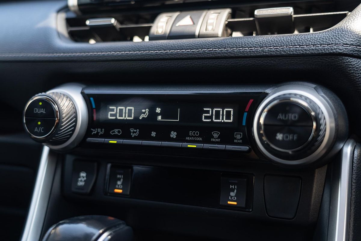 2020 Toyota RAV4 Cruiser MXAA52R