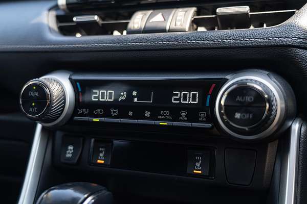 2020 Toyota RAV4 Cruiser MXAA52R