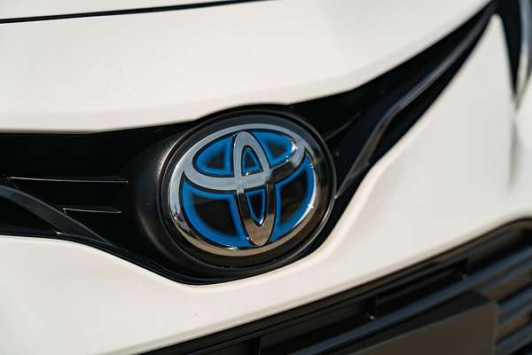 2023 Toyota Camry Ascent AXVH70R