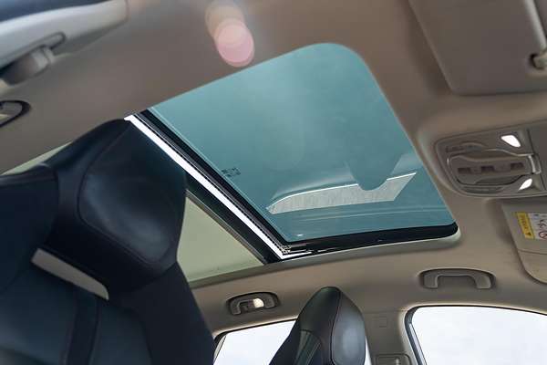 2022 MG HS Plus EV Essence SAS23