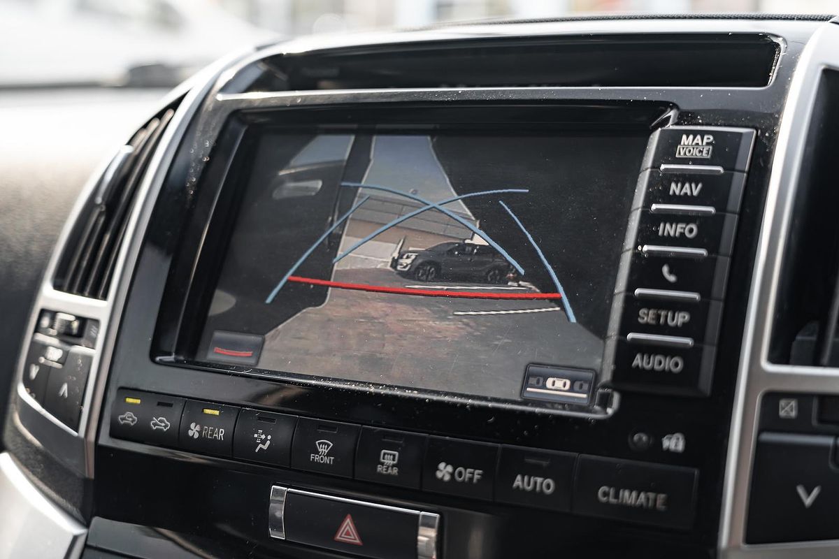 2014 Toyota Landcruiser Sahara VDJ200R