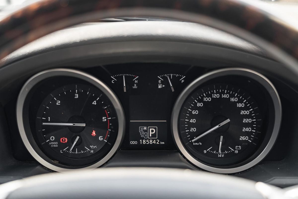 2014 Toyota Landcruiser Sahara VDJ200R