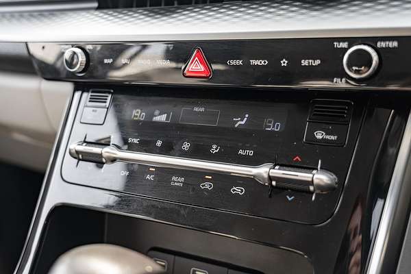 2022 Kia Carnival Si KA4