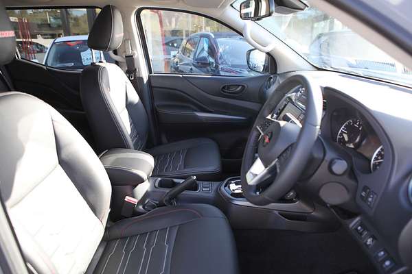 2025 Nissan Navara PRO-4X Warrior D23 4X4