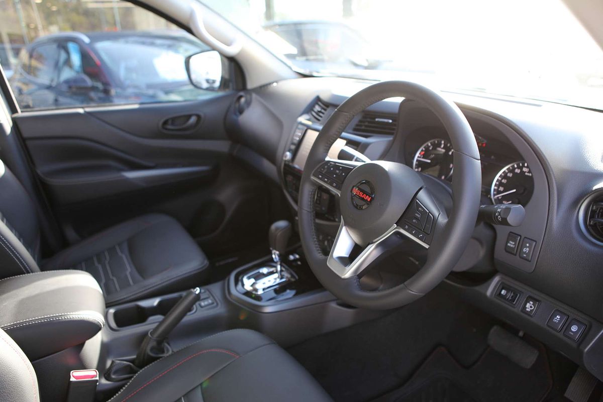 2025 Nissan Navara PRO-4X Warrior D23 4X4
