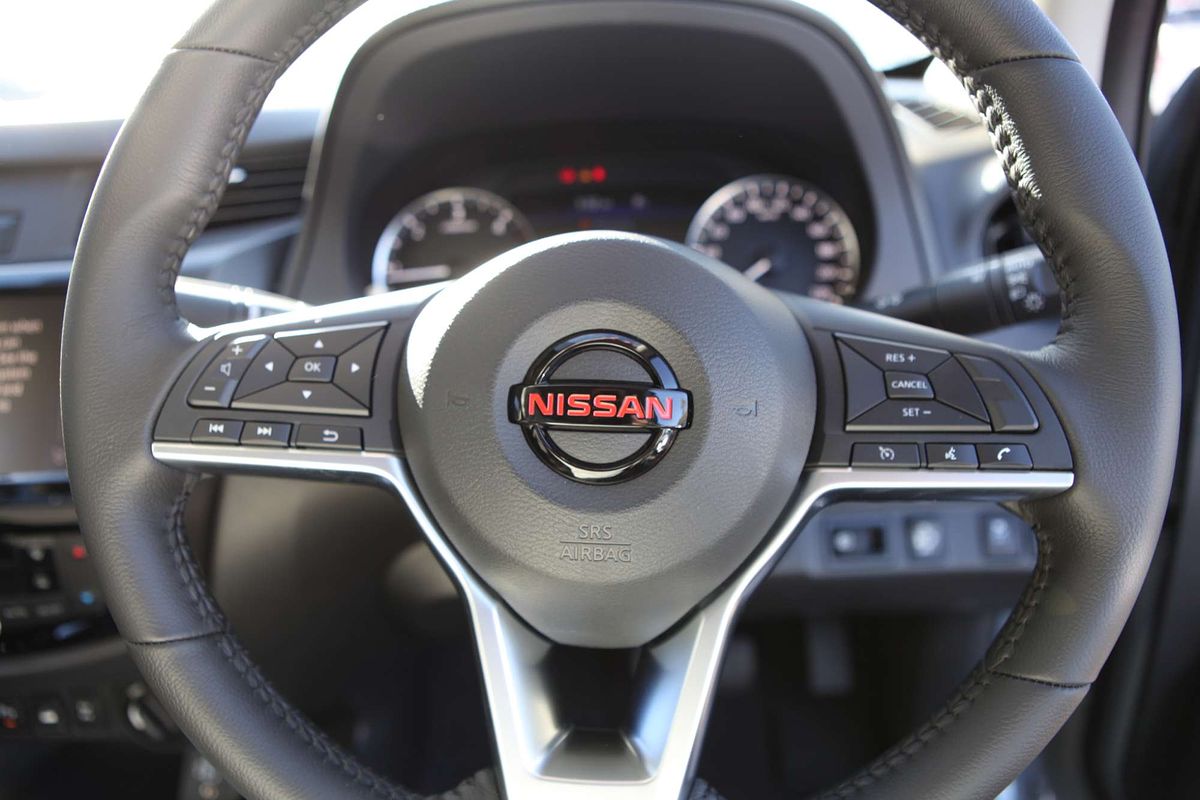 2025 Nissan Navara PRO-4X Warrior D23 4X4