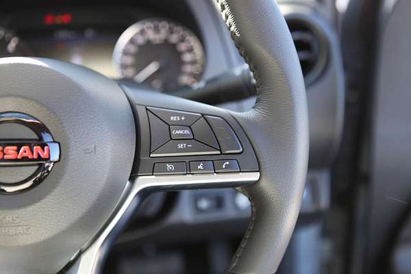 2025 Nissan Navara PRO-4X Warrior D23 4X4