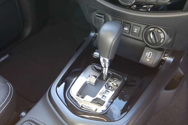 2025 Nissan Navara PRO-4X Warrior D23 4X4